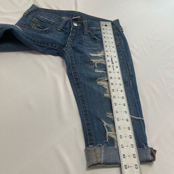 True Religion Destroyed Cut Off Y2K Denim Capri Cropped Shorts Size 28 - Picture 6 of 10